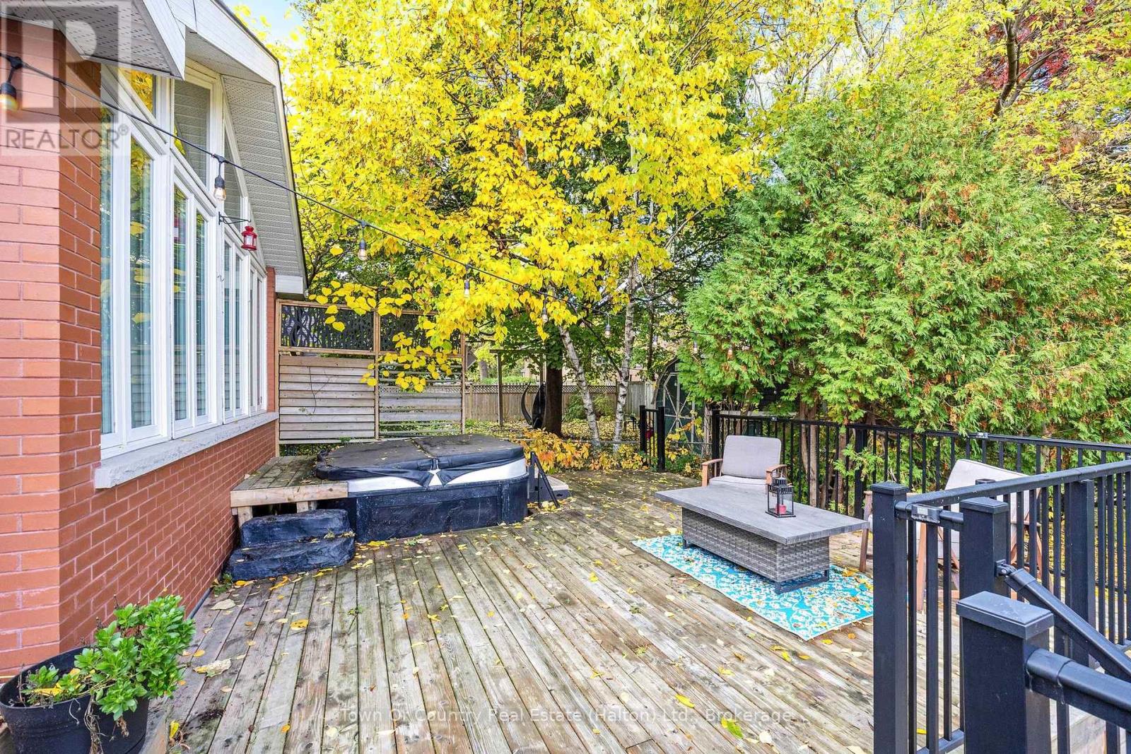 10 English Street, Brampton, Ontario  L6X 1L4 - Photo 34 - W12475629