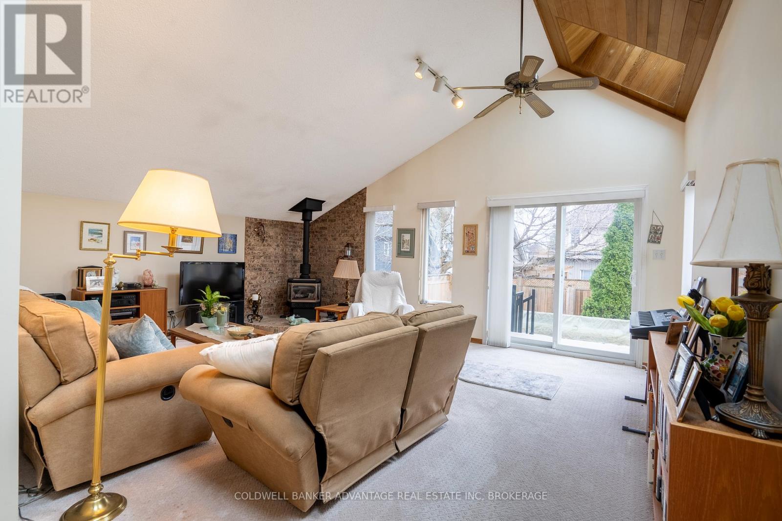 17 Wardrope Avenue, Hamilton (Stoney Creek), Ontario  L8G 1R9 - Photo 14 - X12475551