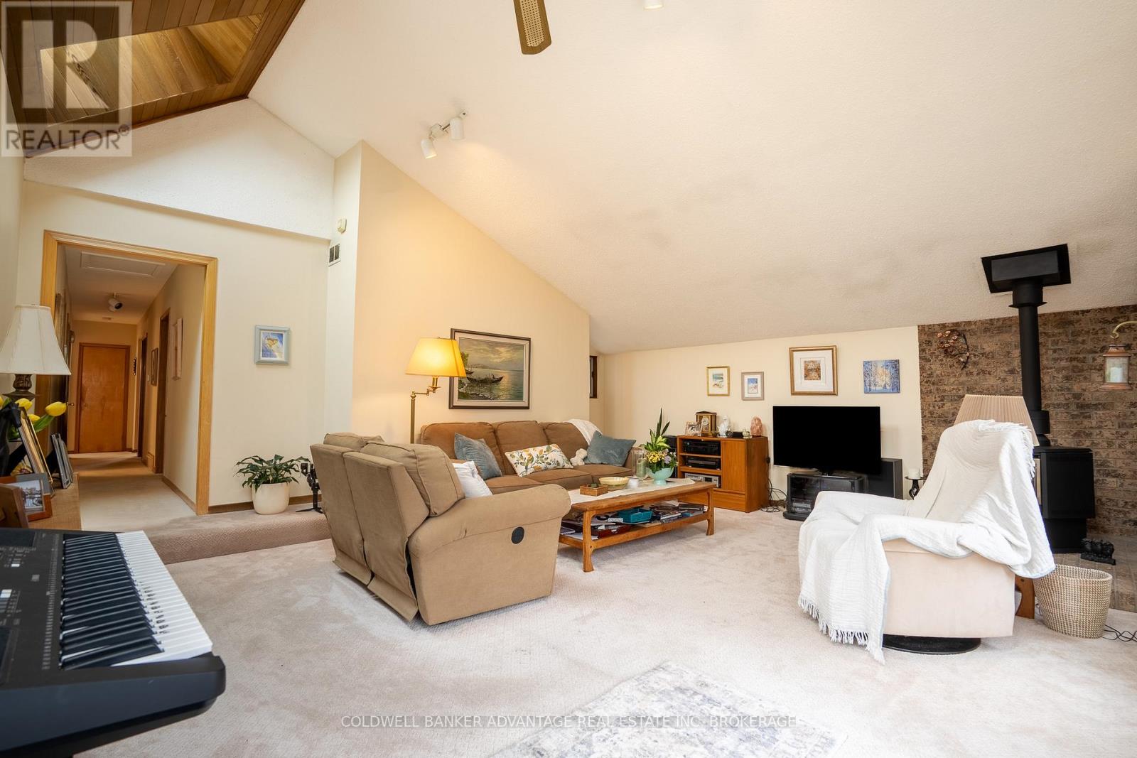 17 Wardrope Avenue, Hamilton (Stoney Creek), Ontario  L8G 1R9 - Photo 15 - X12475551