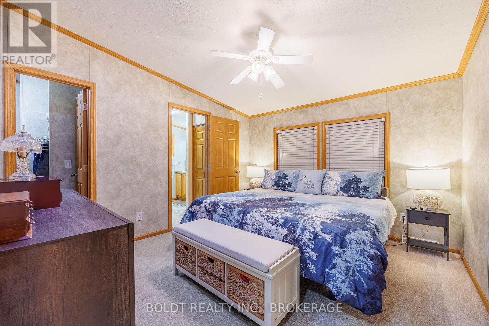 101 - 3033 Townline Road, Fort Erie (Black Creek), Ontario  L0S 1S1 - Photo 11 - X12475569