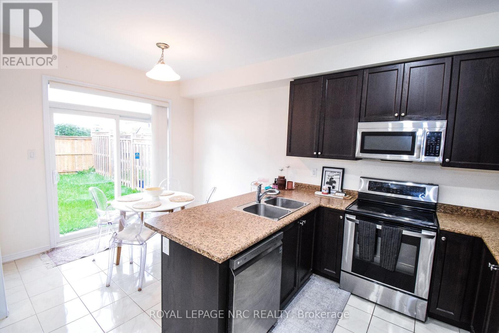 7794 Sassafras Trail, Niagara Falls, Ontario  L2H 0N5 - Photo 17 - X12475667