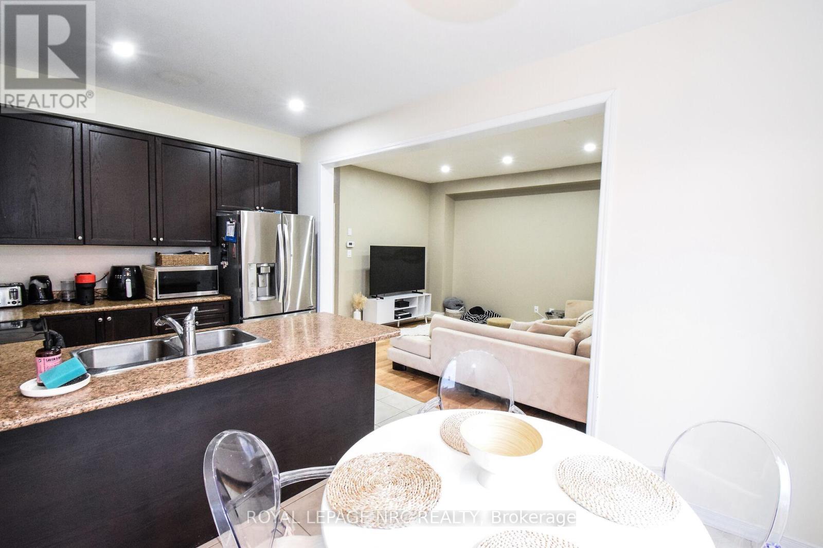 7794 Sassafras Trail, Niagara Falls, Ontario  L2H 0N5 - Photo 19 - X12475667