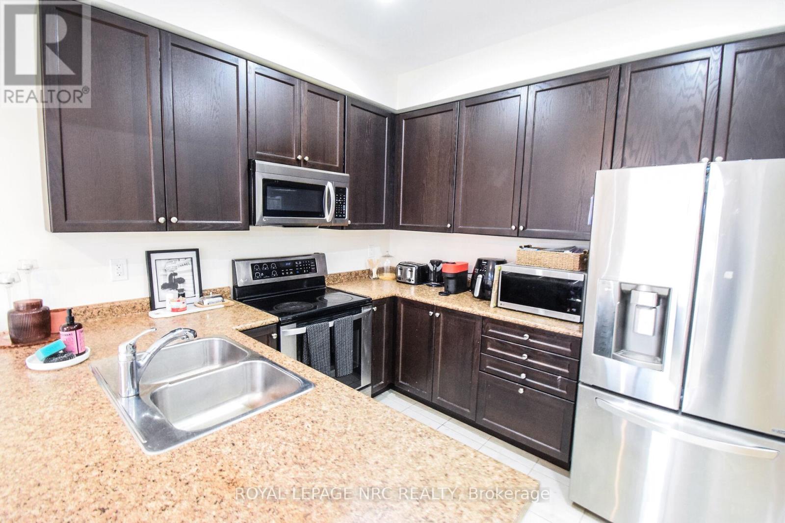7794 Sassafras Trail, Niagara Falls, Ontario  L2H 0N5 - Photo 21 - X12475667