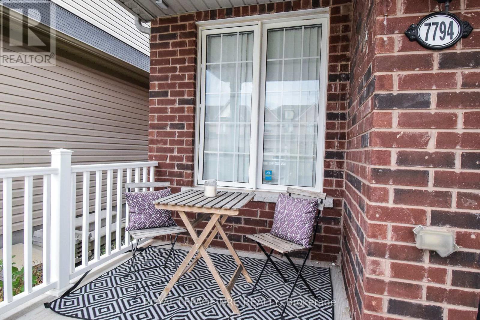 7794 Sassafras Trail, Niagara Falls, Ontario  L2H 0N5 - Photo 4 - X12475667