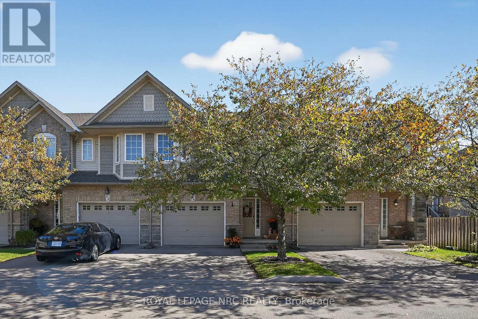 15 - 40 Dartmouth Gate, Hamilton, Ontario  L8E 0C4 - Photo 1 - X12475675