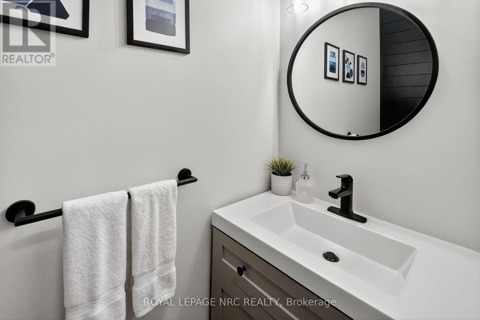 15 - 40 Dartmouth Gate, Hamilton, Ontario  L8E 0C4 - Photo 12 - X12475675