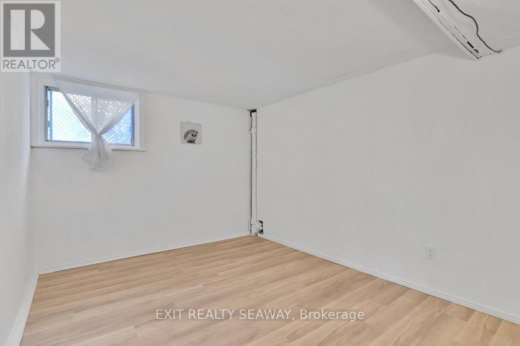 1315 Cumberland Street, Cornwall, Ontario  K6J 4K8 - Photo 26 - X12475588