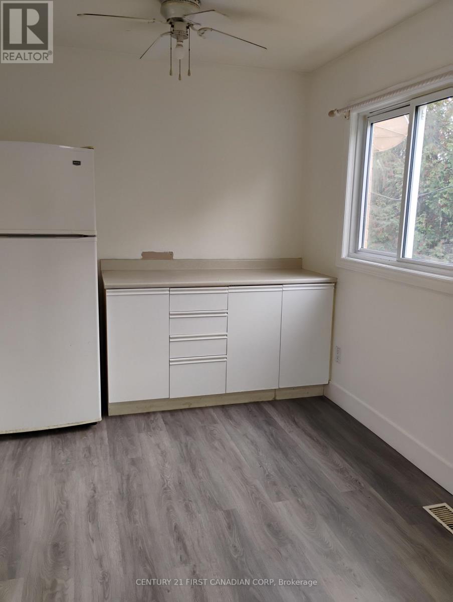 577 Third Street, London East, Ontario  N5V 4B9 - Photo 5 - X12475902