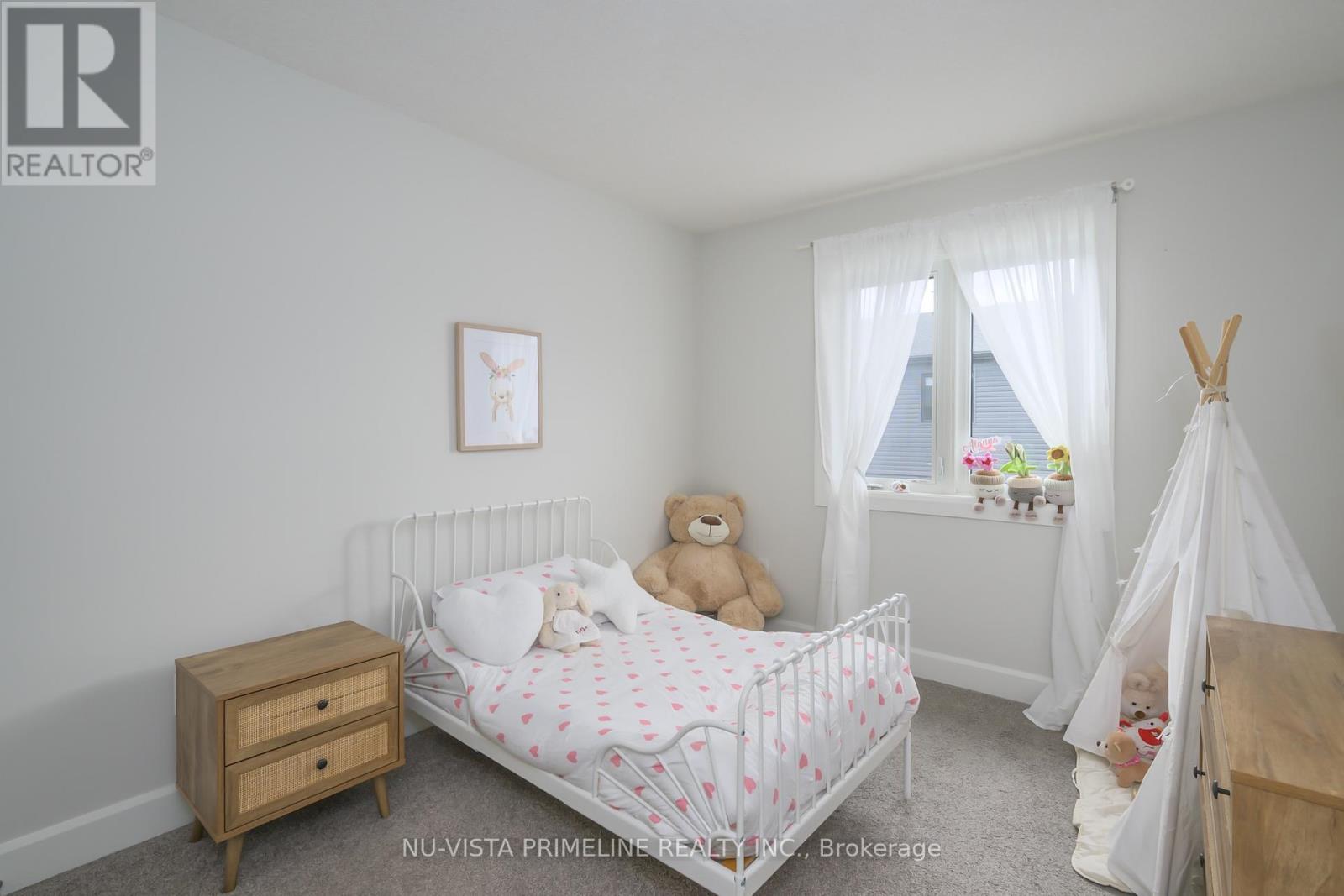 16 - 499 Sophia Crescent N, London North, Ontario  N6G 0T5 - Photo 18 - X12475932