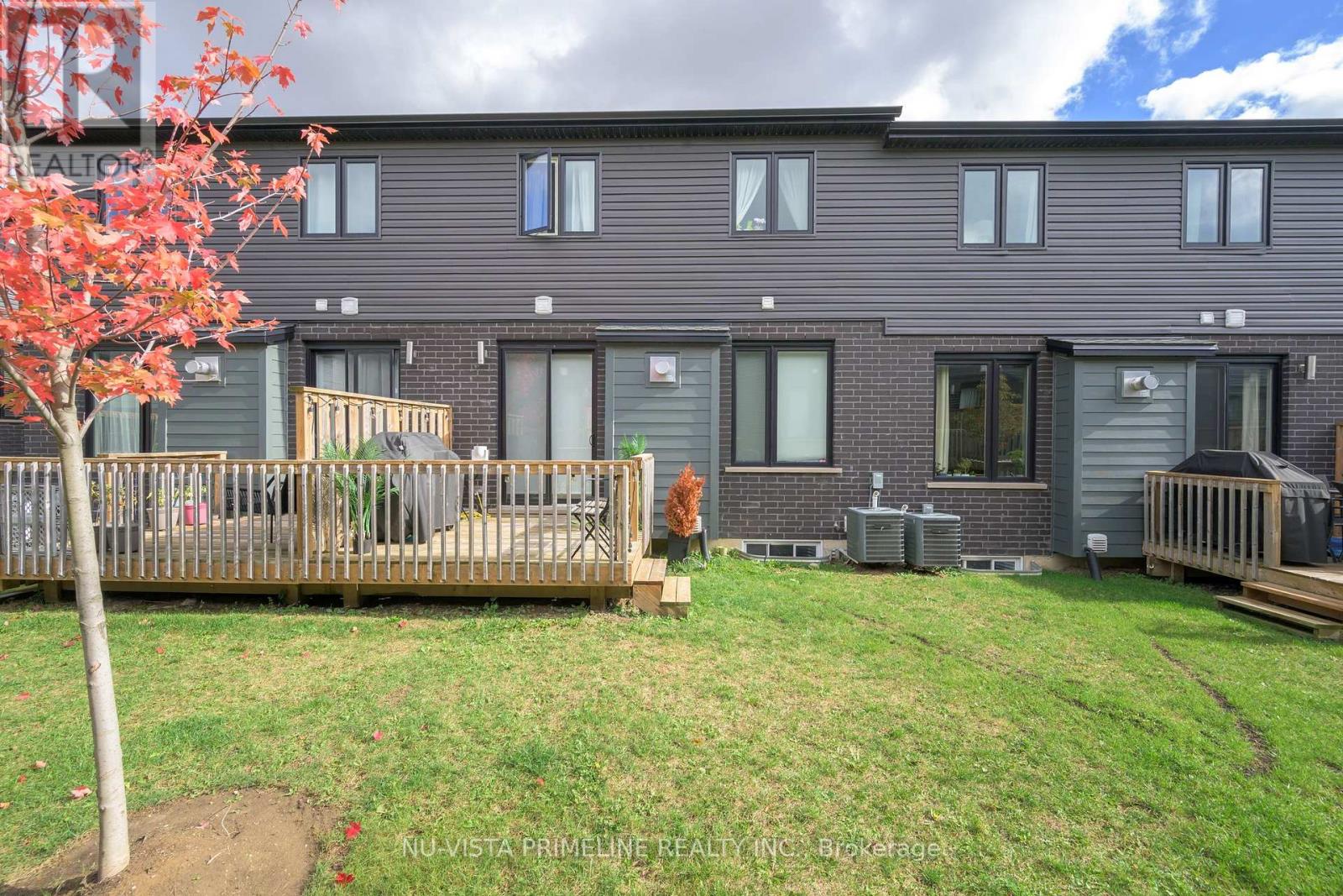 16 - 499 Sophia Crescent N, London North, Ontario  N6G 0T5 - Photo 4 - X12475932