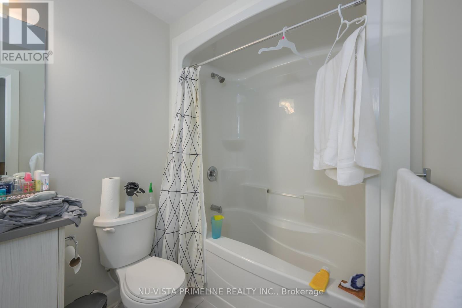 16 - 499 Sophia Crescent N, London North, Ontario  N6G 0T5 - Photo 22 - X12475932