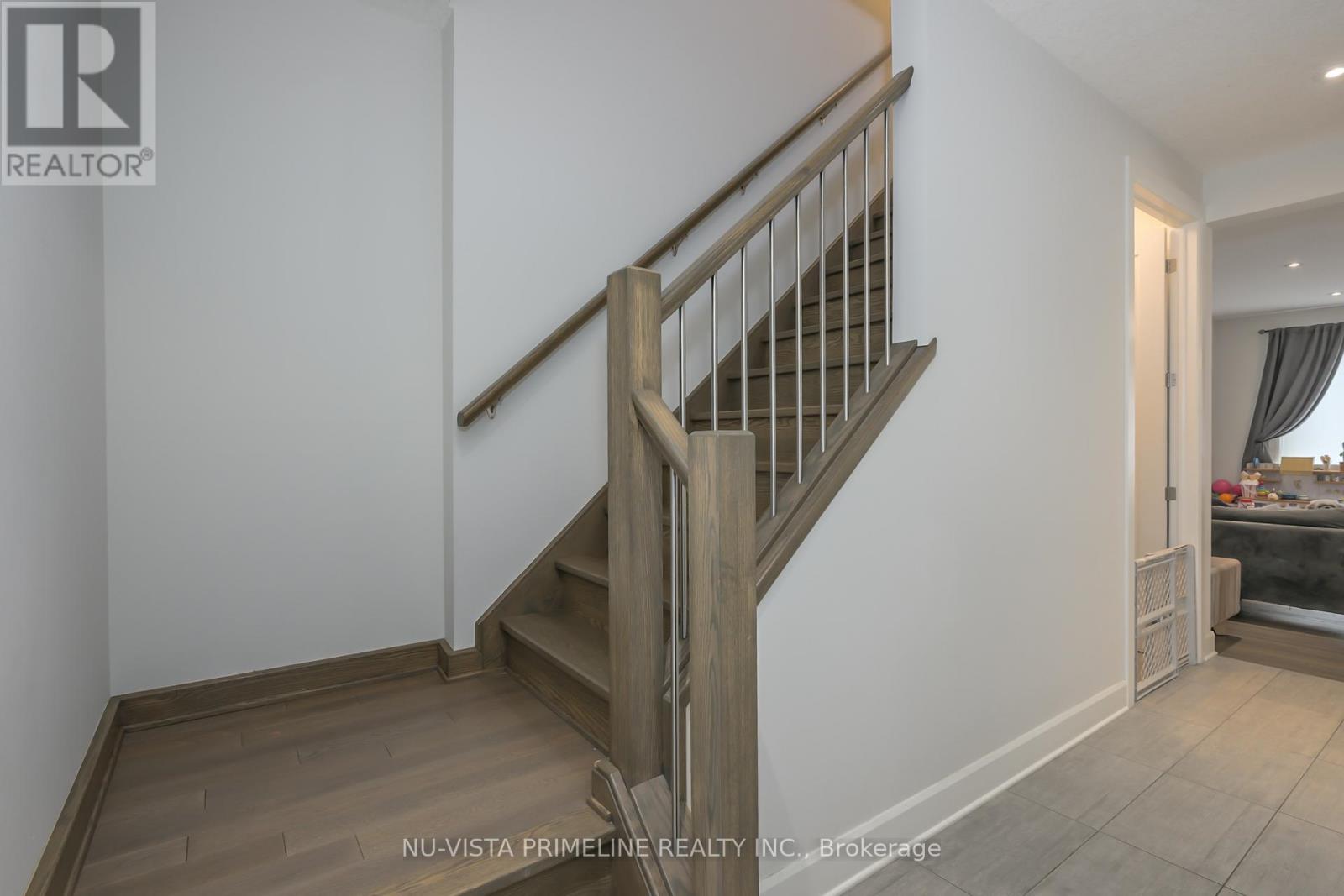 16 - 499 Sophia Crescent N, London North, Ontario  N6G 0T5 - Photo 8 - X12475932