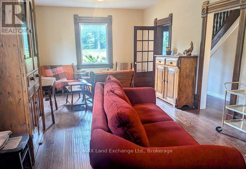 431 Coombs Street, North Huron, Ontario  N0M 1H0 - Photo 13 - X12475577