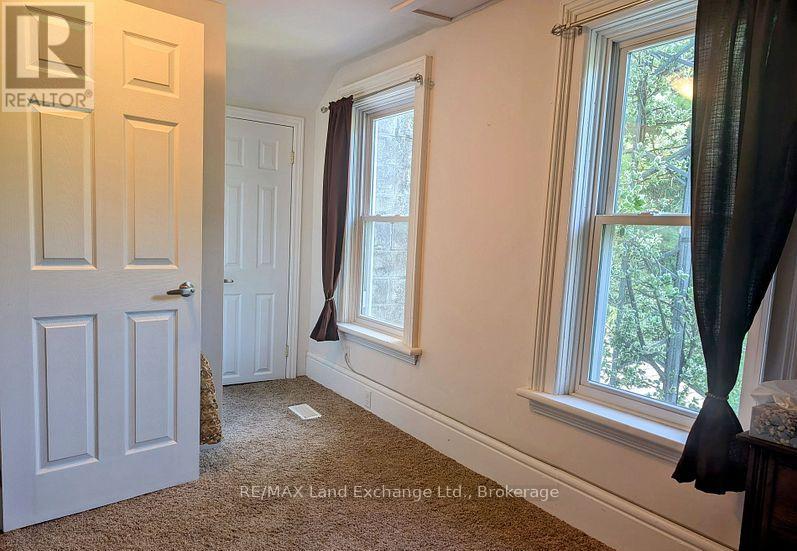 431 Coombs Street, North Huron, Ontario  N0M 1H0 - Photo 21 - X12475577