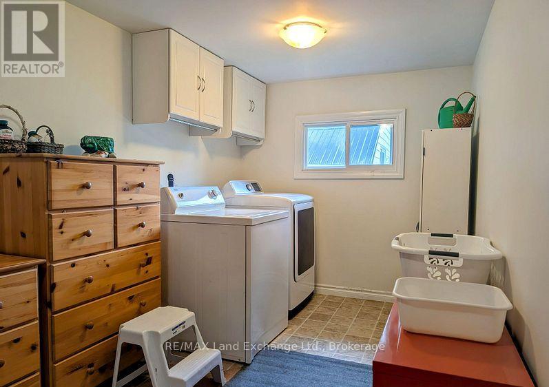 431 Coombs Street, North Huron, Ontario  N0M 1H0 - Photo 24 - X12475577