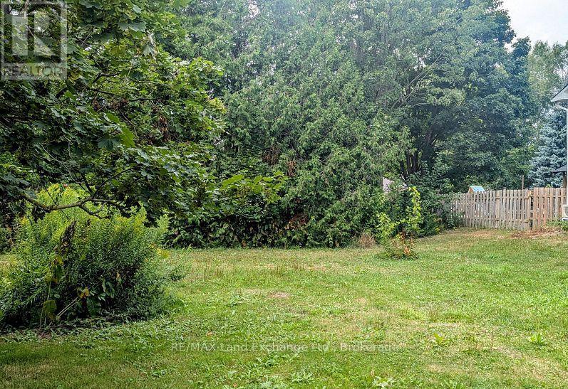 431 Coombs Street, North Huron, Ontario  N0M 1H0 - Photo 7 - X12475577