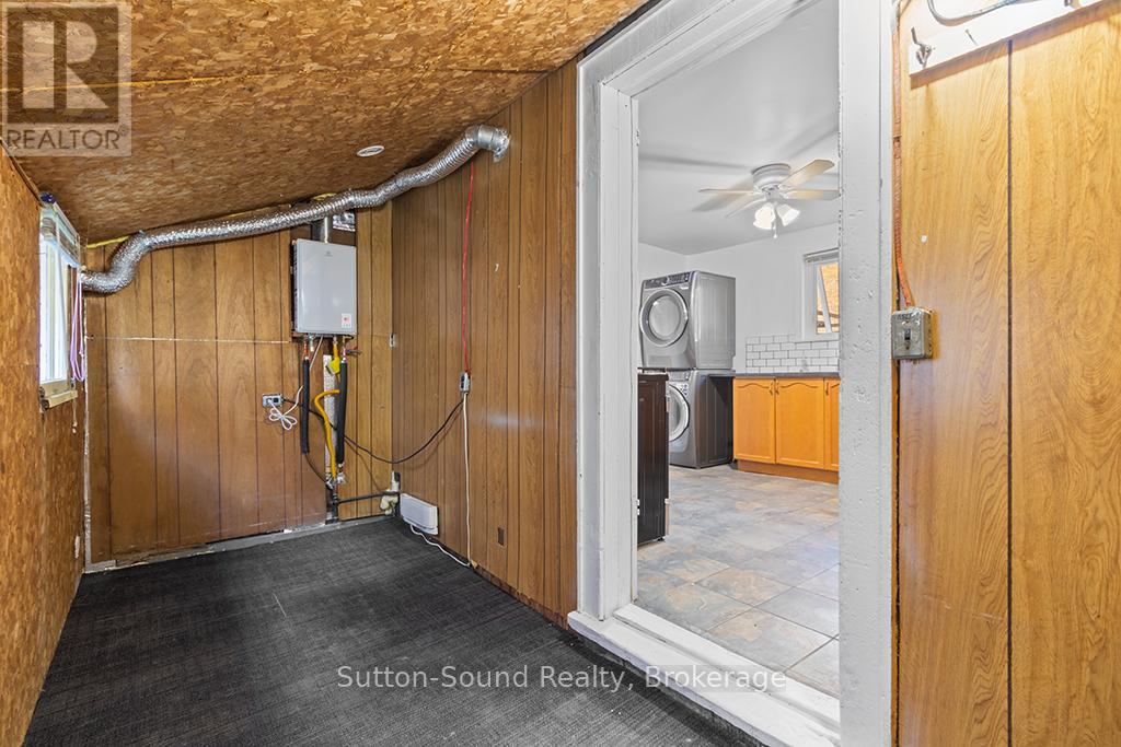 158 13th Street W, Owen Sound, Ontario  N4K 3W4 - Photo 17 - X12475578