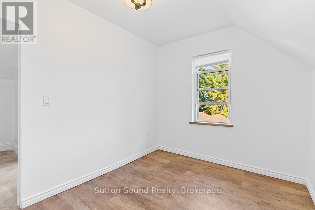 158 13th Street W, Owen Sound, Ontario  N4K 3W4 - Photo 23 - X12475578