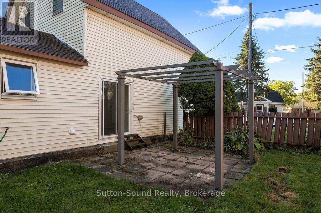 158 13th Street W, Owen Sound, Ontario  N4K 3W4 - Photo 32 - X12475578