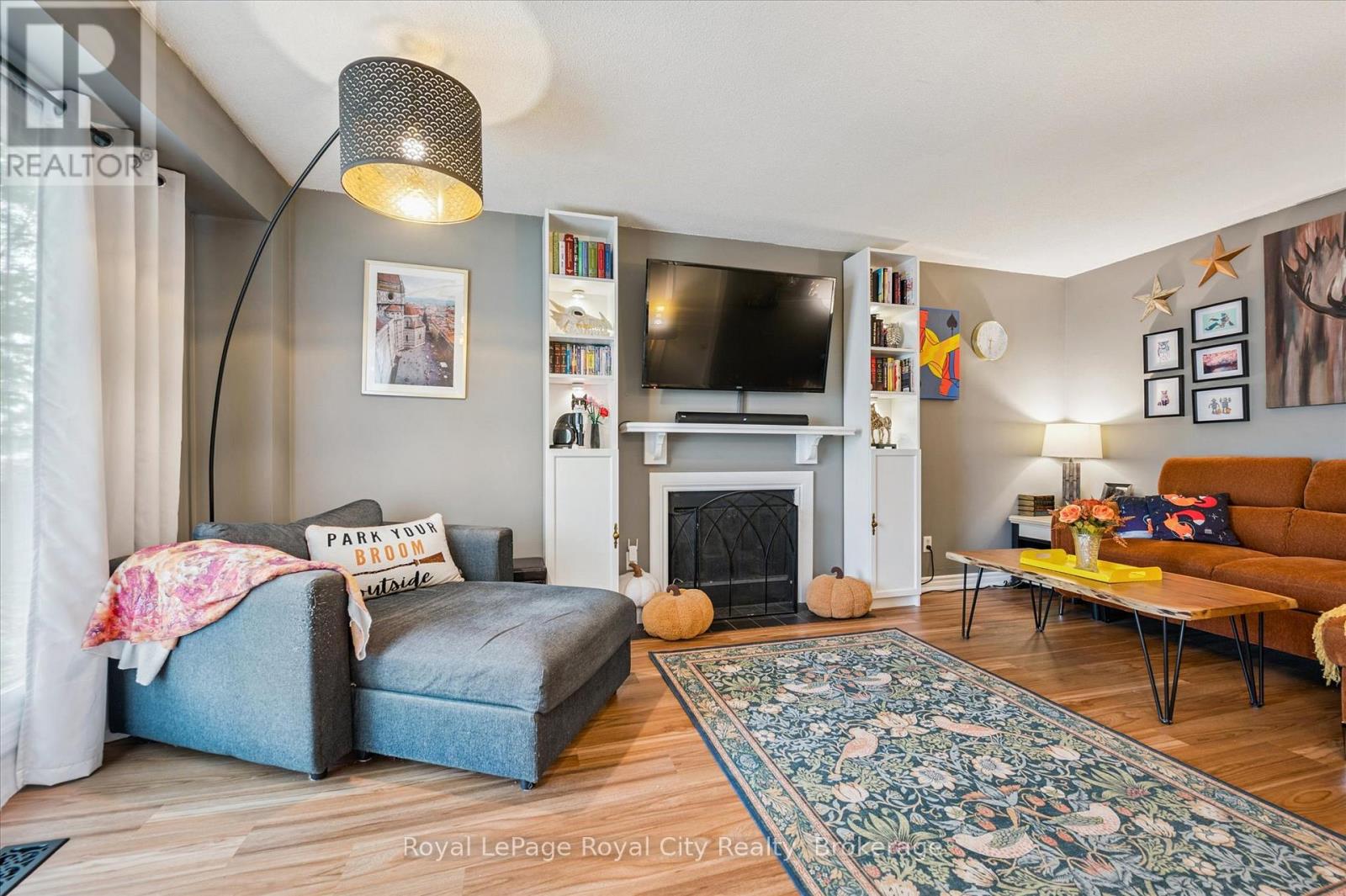 406 Scottsdale Drive, Guelph (Dovercliffe Park/old University), Ontario  N1G 2Z8 - Photo 10 - X12475598