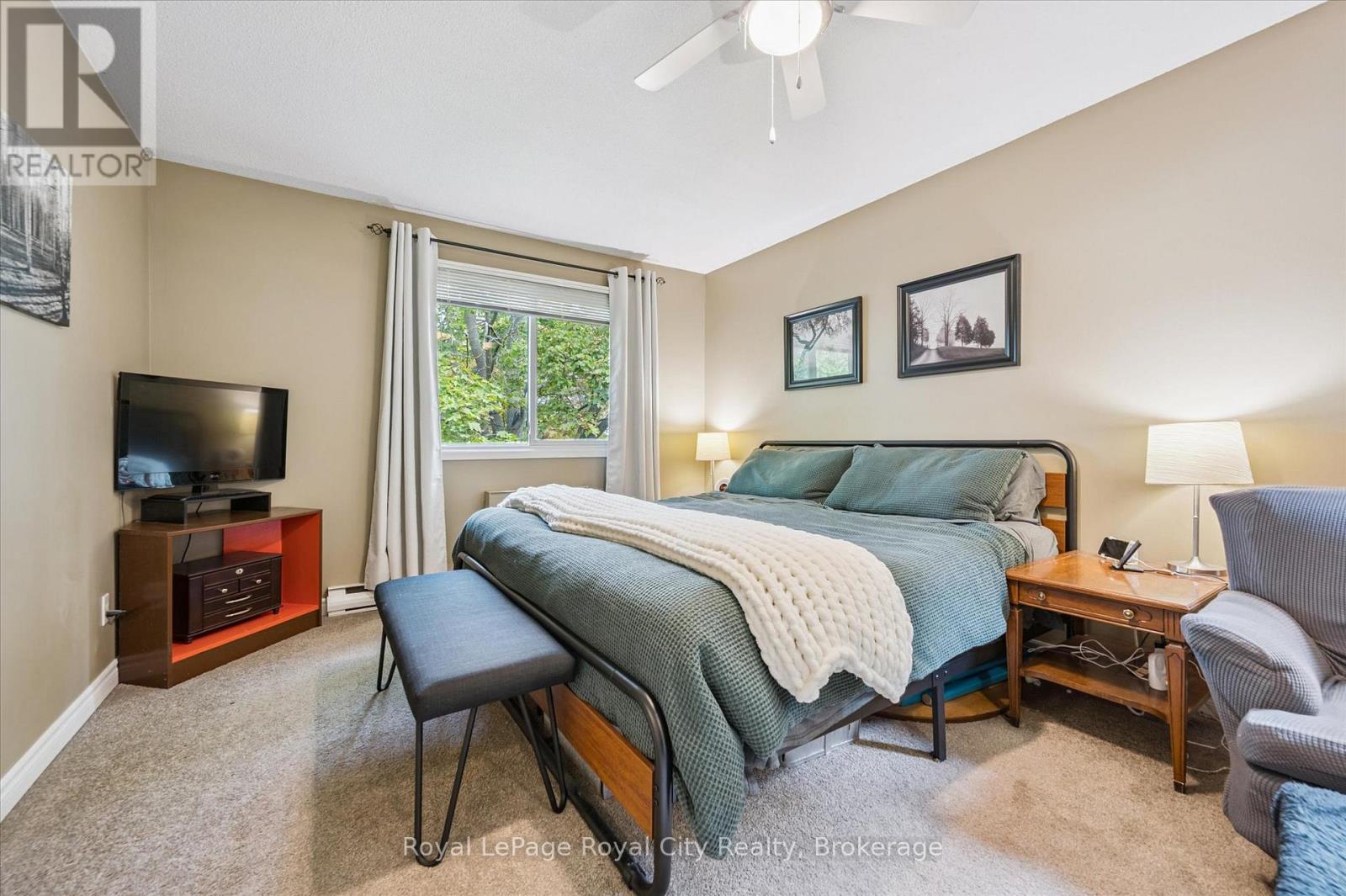 406 Scottsdale Drive, Guelph (Dovercliffe Park/old University), Ontario  N1G 2Z8 - Photo 17 - X12475598