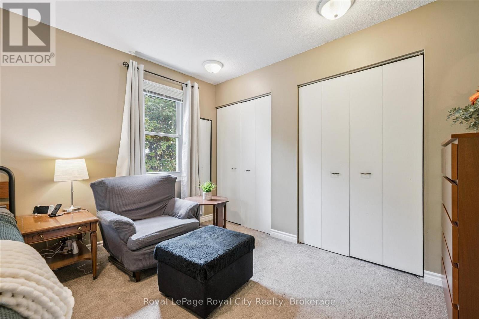 406 Scottsdale Drive, Guelph (Dovercliffe Park/old University), Ontario  N1G 2Z8 - Photo 18 - X12475598