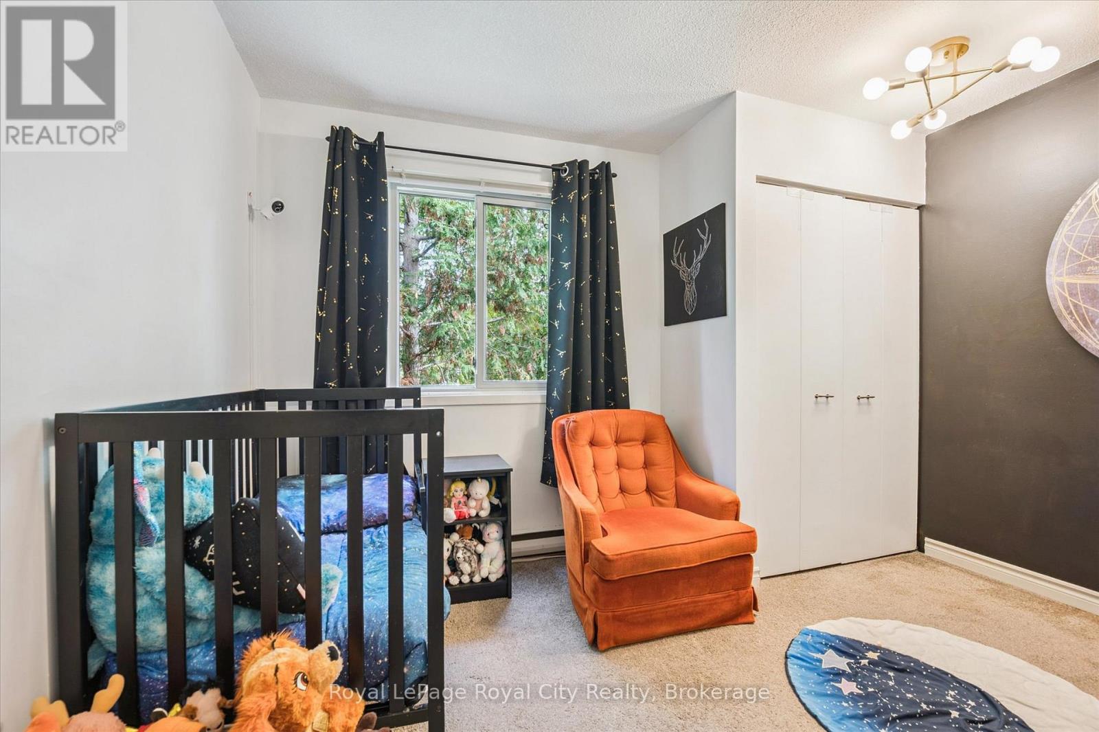 406 Scottsdale Drive, Guelph (Dovercliffe Park/old University), Ontario  N1G 2Z8 - Photo 19 - X12475598