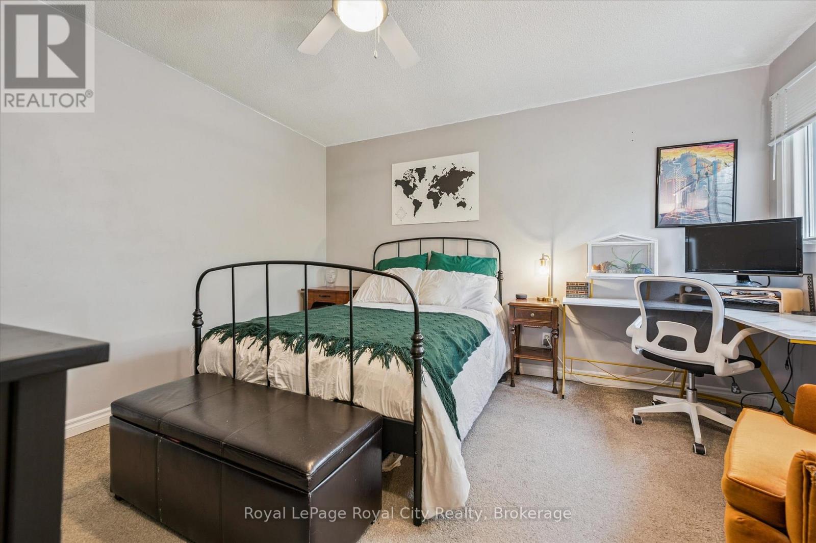 406 Scottsdale Drive, Guelph (Dovercliffe Park/old University), Ontario  N1G 2Z8 - Photo 20 - X12475598