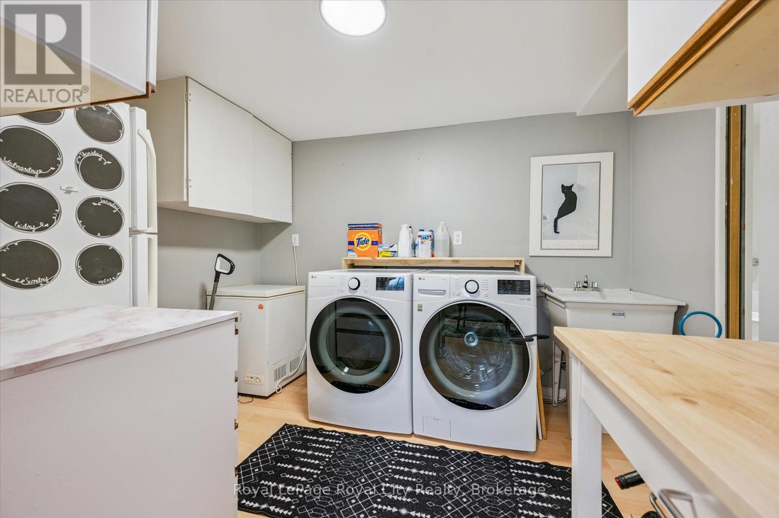 406 Scottsdale Drive, Guelph (Dovercliffe Park/old University), Ontario  N1G 2Z8 - Photo 24 - X12475598