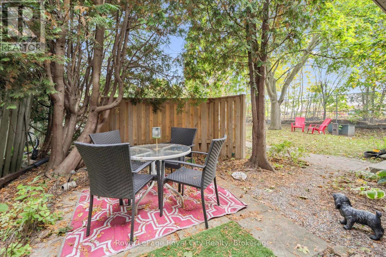 406 Scottsdale Drive, Guelph (Dovercliffe Park/old University), Ontario  N1G 2Z8 - Photo 34 - X12475598