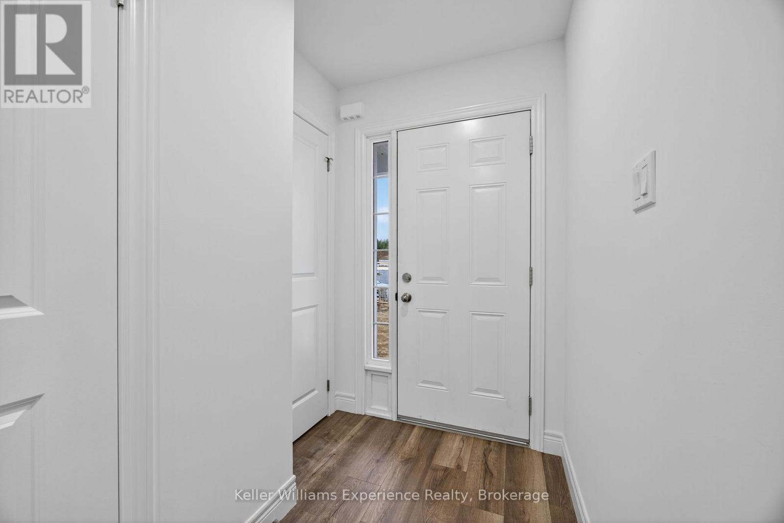24 Mcconnell Crescent, Bracebridge (Macaulay), Ontario  P1L 0N7 - Photo 3 - X12475631