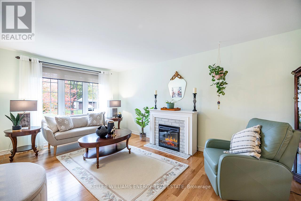 676 Whistler Drive, Oshawa, Ontario  L1J 7N7 - Photo 14 - E12475664