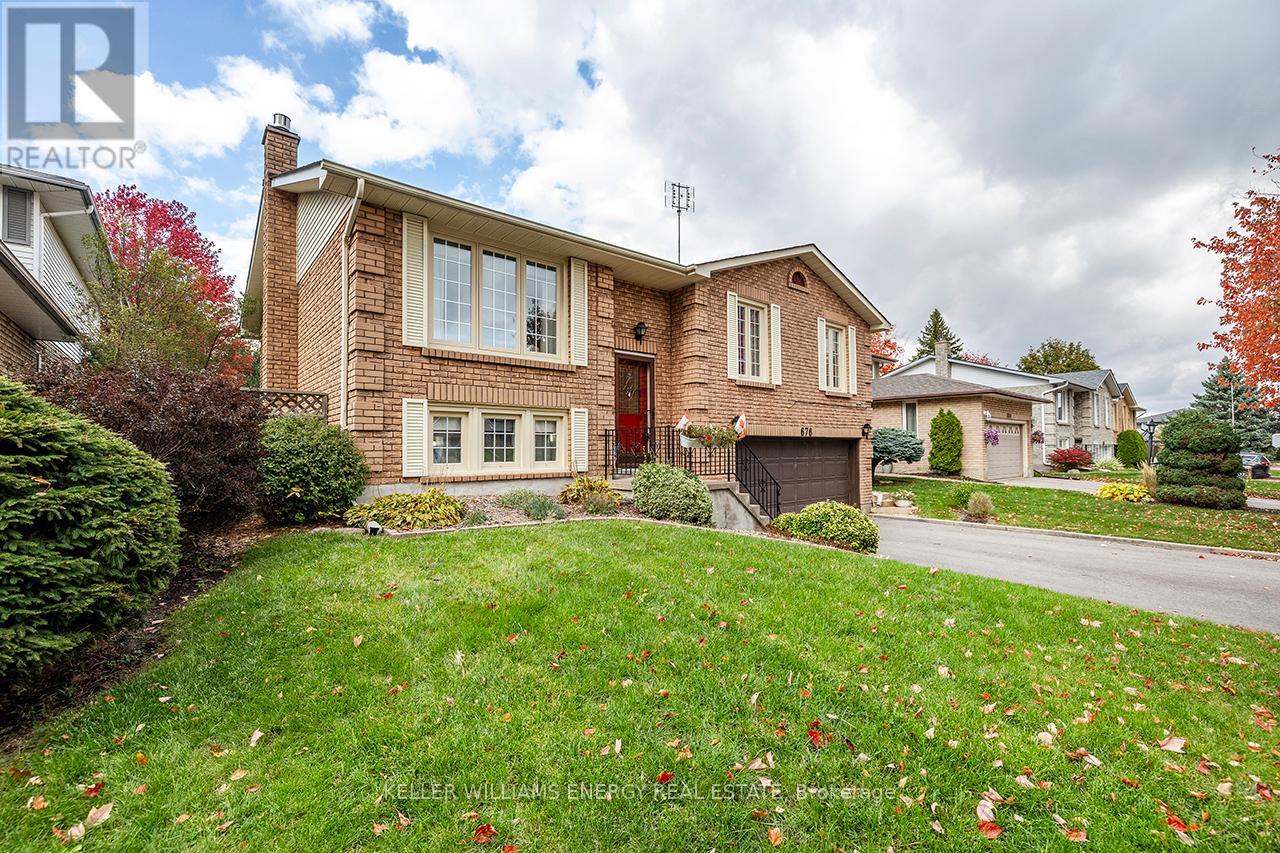 676 Whistler Drive, Oshawa, Ontario  L1J 7N7 - Photo 3 - E12475664