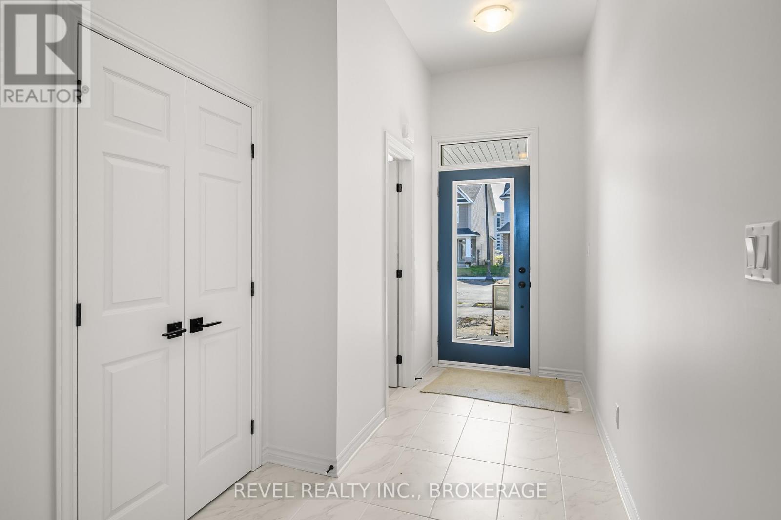 1413 Demers Avenue, Kingston (East Gardiners Rd), Ontario  K7M 0H8 - Photo 2 - X12475559