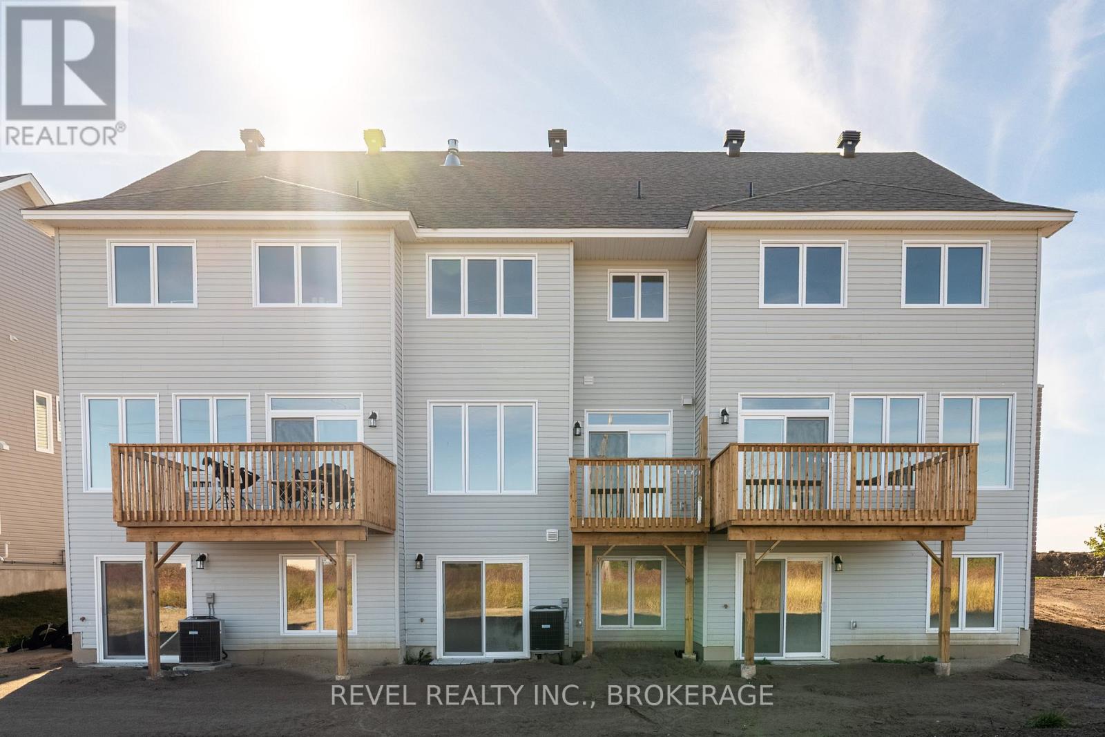 1413 Demers Avenue, Kingston (East Gardiners Rd), Ontario  K7M 0H8 - Photo 32 - X12475559