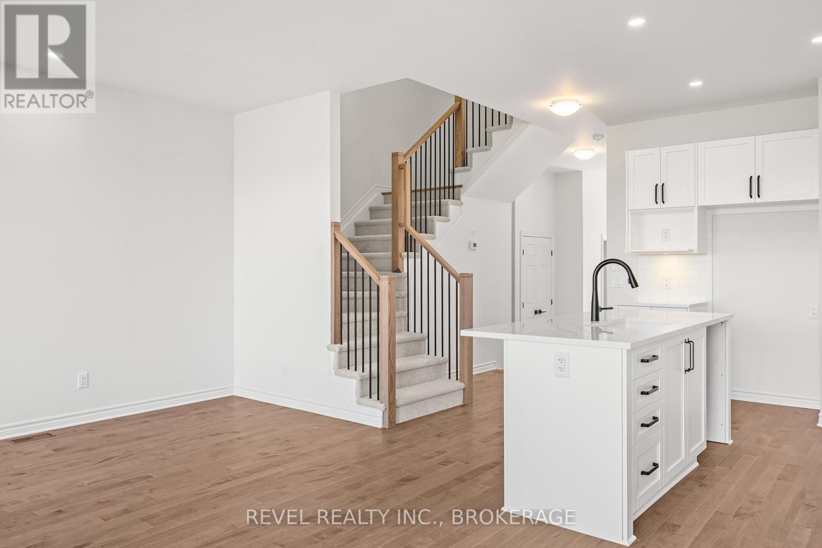 1413 Demers Avenue, Kingston (East Gardiners Rd), Ontario  K7M 0H8 - Photo 7 - X12475559
