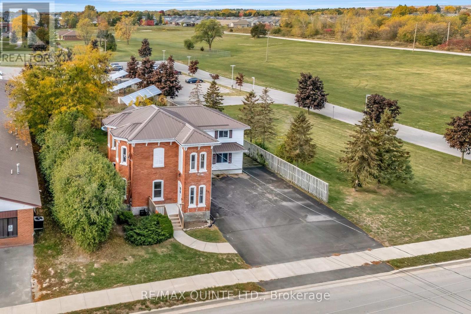 58 AVONDALE ROAD, belleville (belleville ward), Ontario