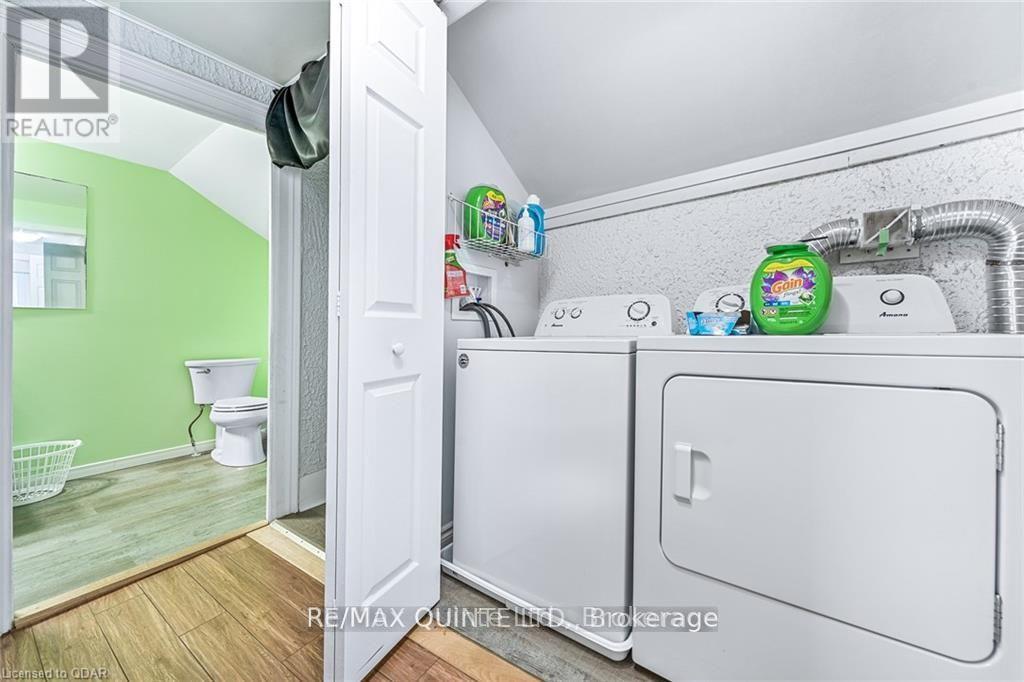 58 Avondale Road, Belleville (Belleville Ward), Ontario  K8P 4G3 - Photo 16 - X12475564