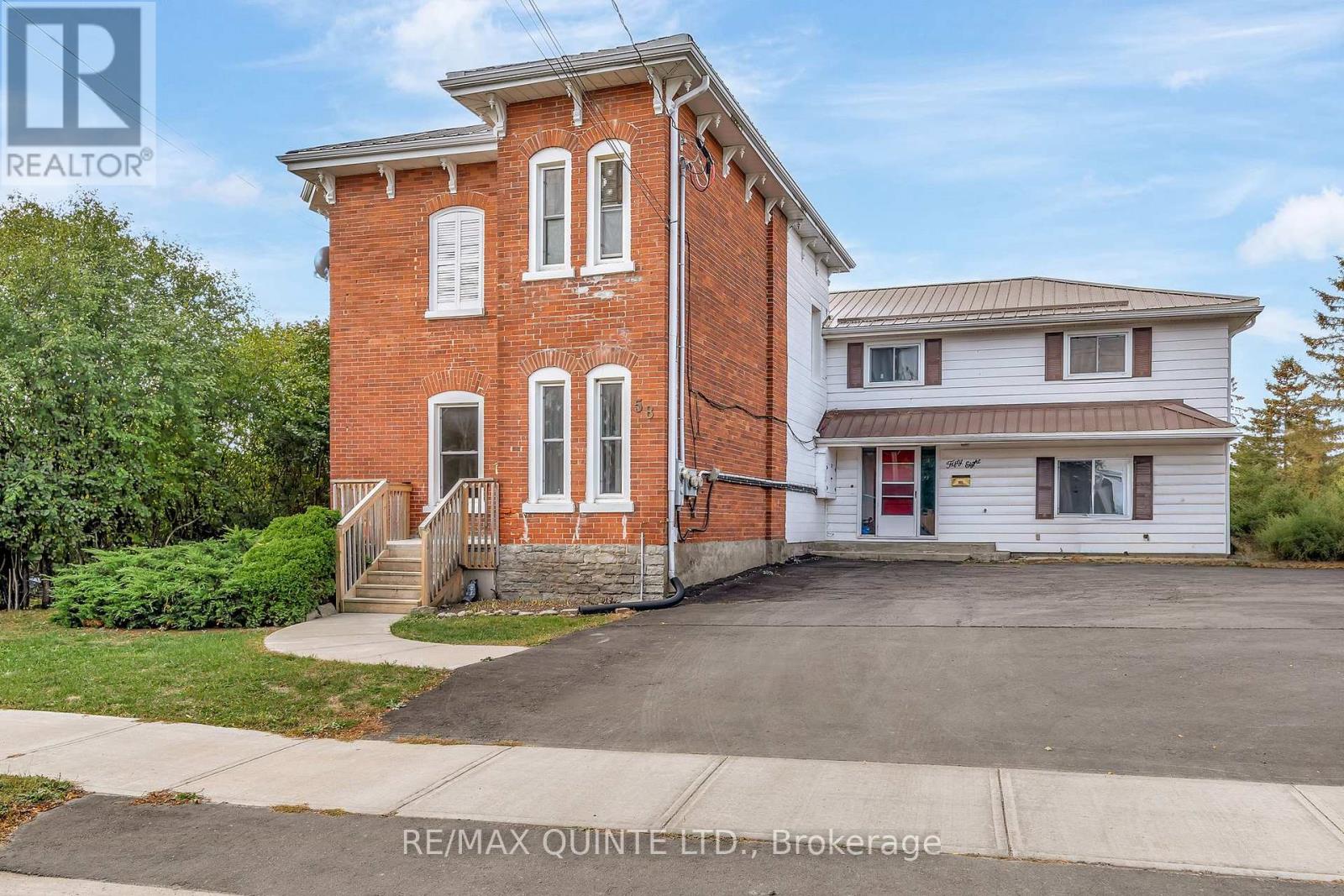58 Avondale Road, Belleville (Belleville Ward), Ontario  K8P 4G3 - Photo 2 - X12475564