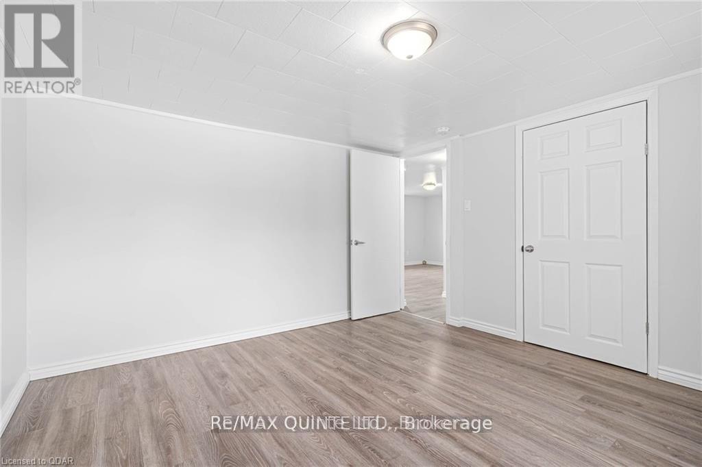 58 Avondale Road, Belleville (Belleville Ward), Ontario  K8P 4G3 - Photo 28 - X12475564