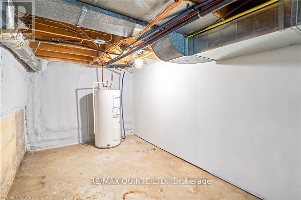 58 Avondale Road, Belleville (Belleville Ward), Ontario  K8P 4G3 - Photo 30 - X12475564