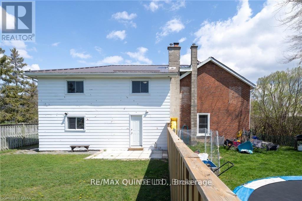 58 Avondale Road, Belleville (Belleville Ward), Ontario  K8P 4G3 - Photo 31 - X12475564