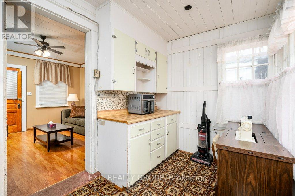 101 River Street E, Tweed (Tweed (Village)), Ontario  K0K 3J0 - Photo 16 - X12475685