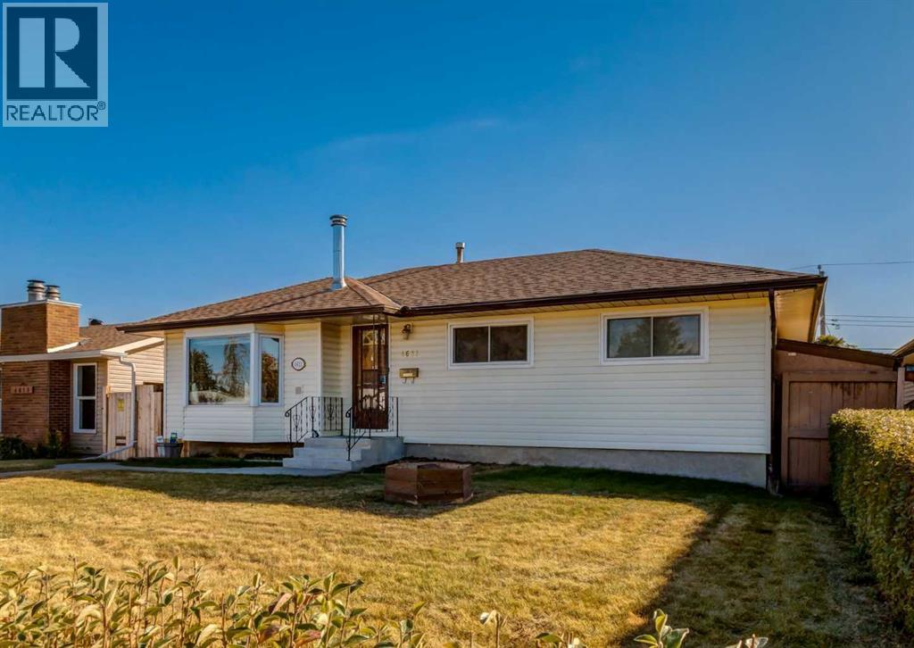 4611 Fortune Road Se, Calgary, Alberta  T2A 2A7 - Photo 5 - A2263158