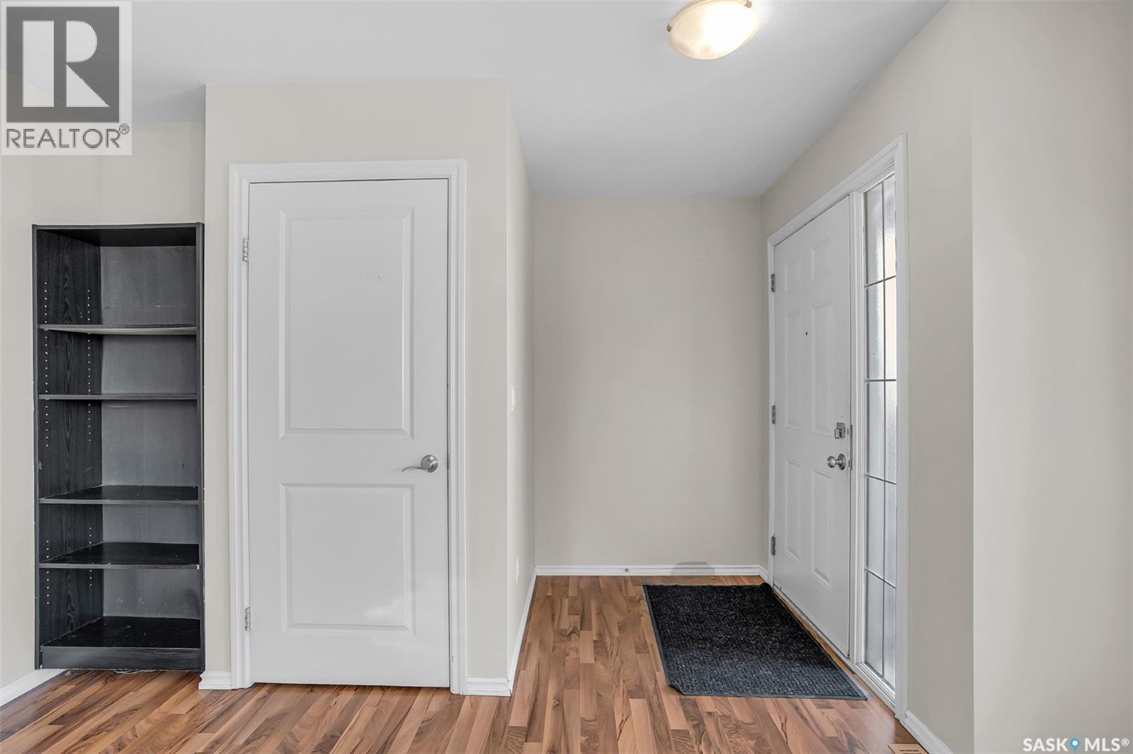 301 415 Lynd Crescent, Saskatoon, Saskatchewan  S7T 0C2 - Photo 2 - SK021454