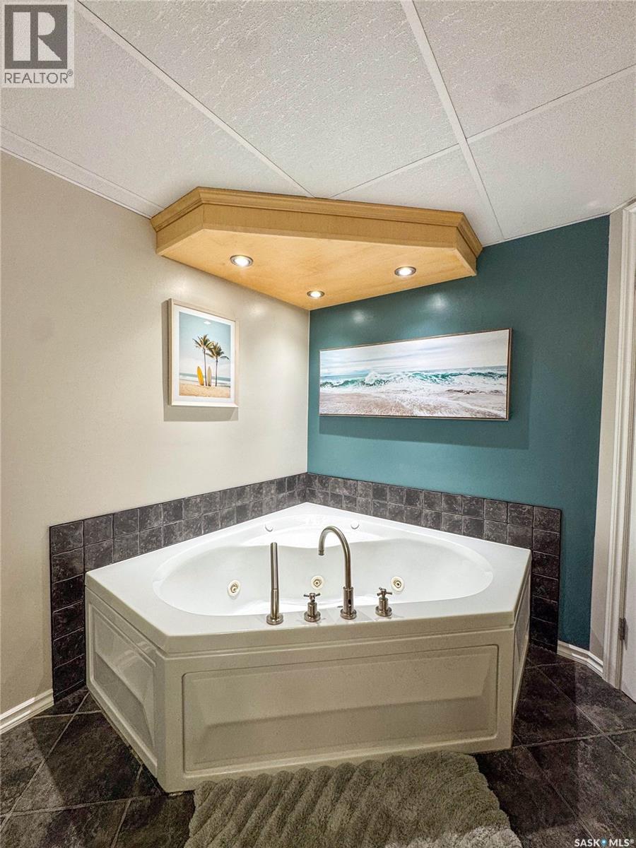 1520 Bliss Crescent, Prince Albert, Saskatchewan  S6V 7W7 - Photo 22 - SK021442
