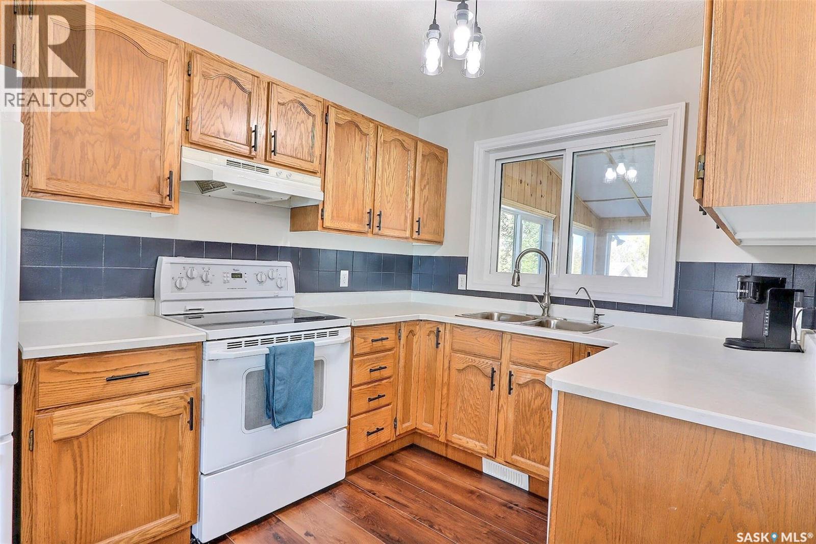 1520 Bliss Crescent, Prince Albert, Saskatchewan  S6V 7W7 - Photo 6 - SK021442