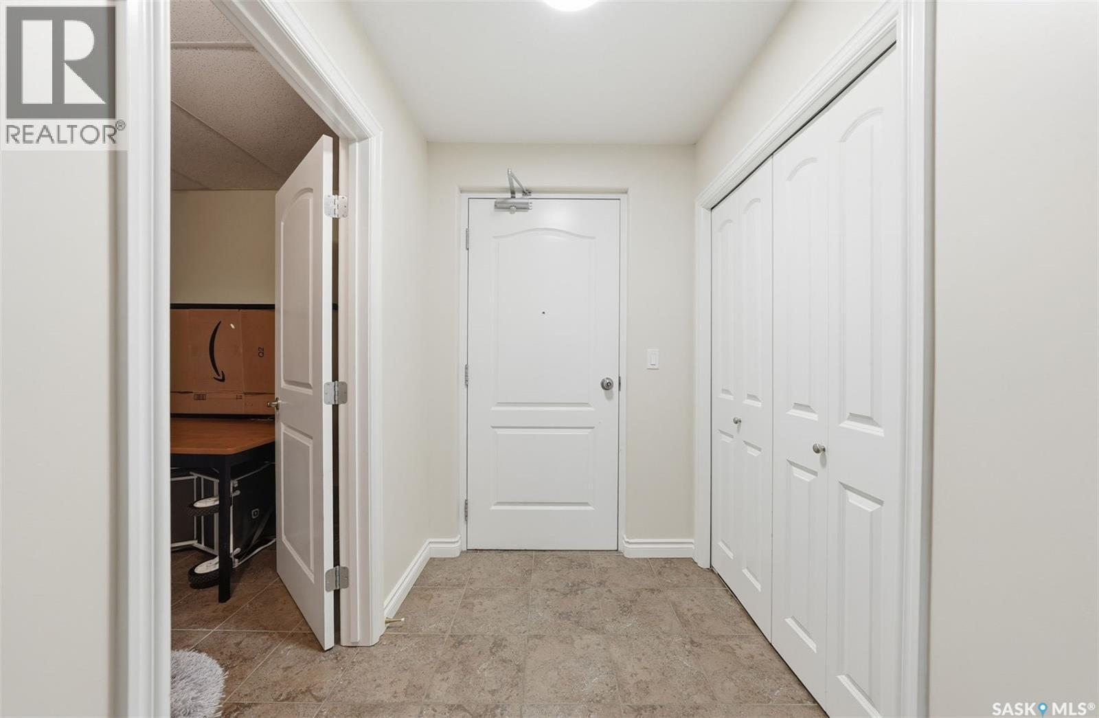 306 227 Pinehouse Drive, Saskatoon, Saskatchewan  S7K 6N9 - Photo 2 - SK021318