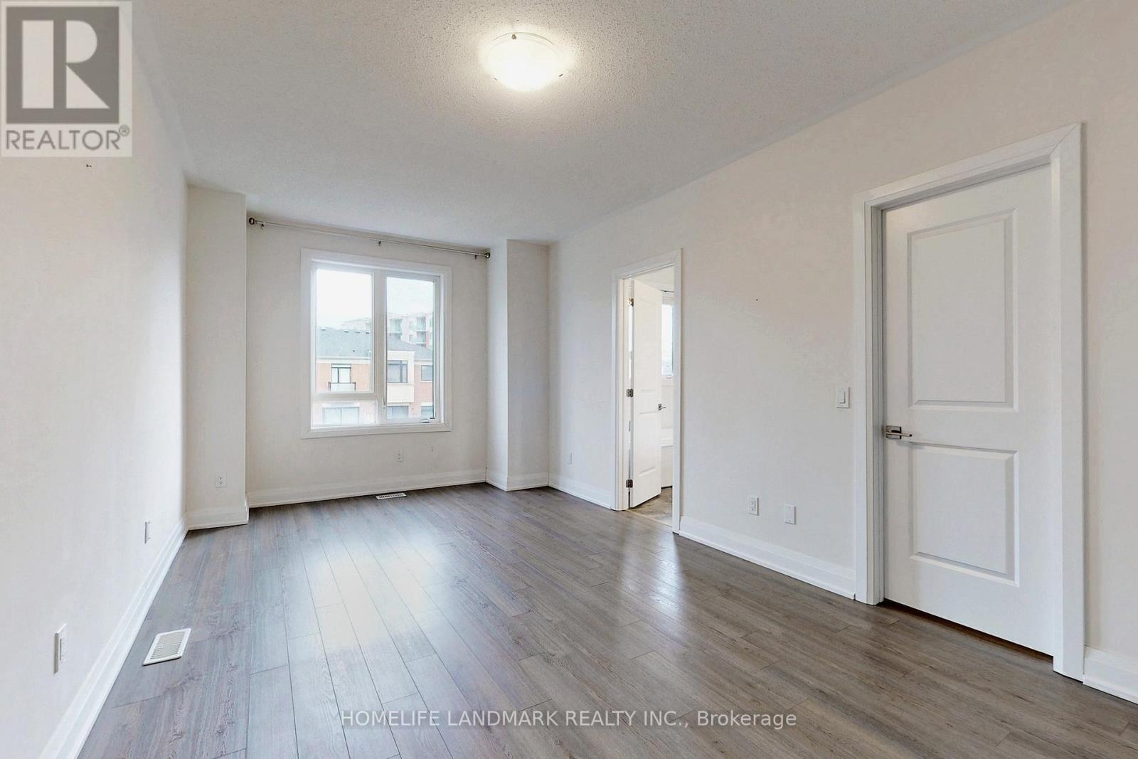 47 Sparks Street, Aurora, Ontario  L4G 0Z9 - Photo 15 - N12475292
