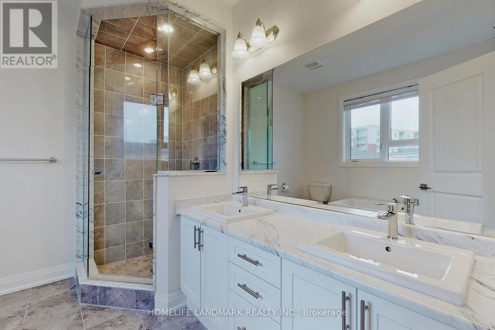 47 Sparks Street, Aurora, Ontario  L4G 0Z9 - Photo 16 - N12475292